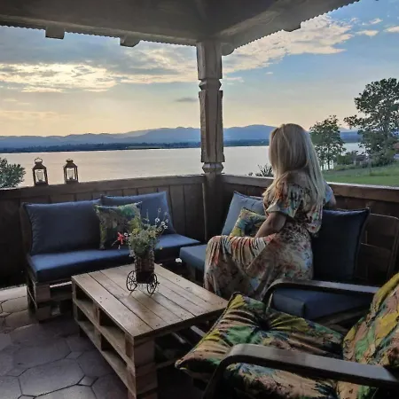 Rustic House Radovic Case de vacanță